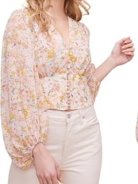 ASTR The Label Floral Print Blouson Sleeve Top in Blush Taupe
